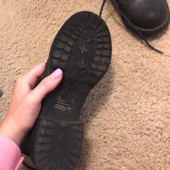 Shoes - Picture 2 of 2